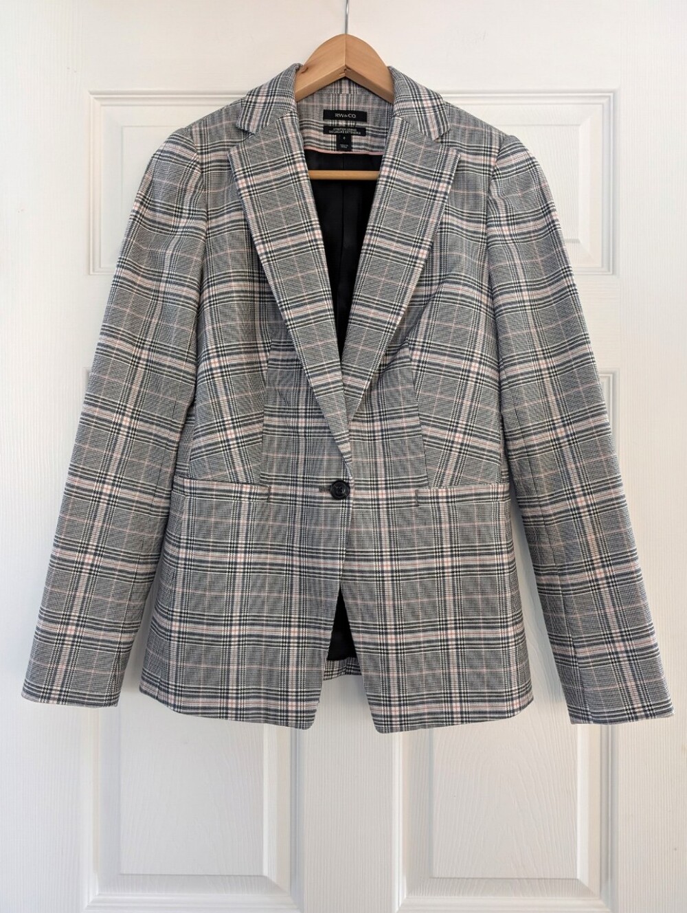 NWOT RW&CO plaid blazer grey size 0